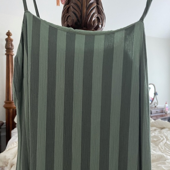 💚 Amuse Society size XS green striped maxi dress- make an offer!!💚 - Picture 3 of 8